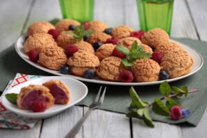 Piros gyümölcsös choux